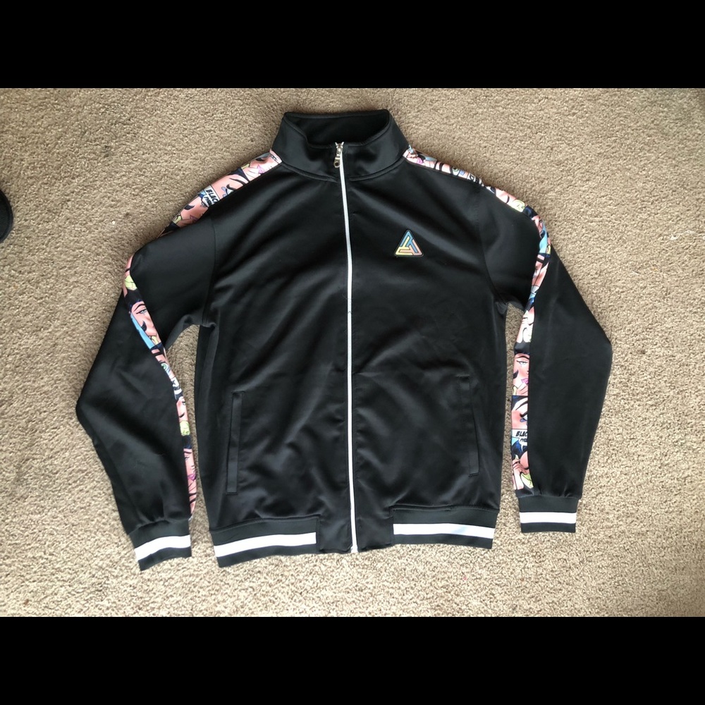 Black Pyramid Comic Print Mens Medium